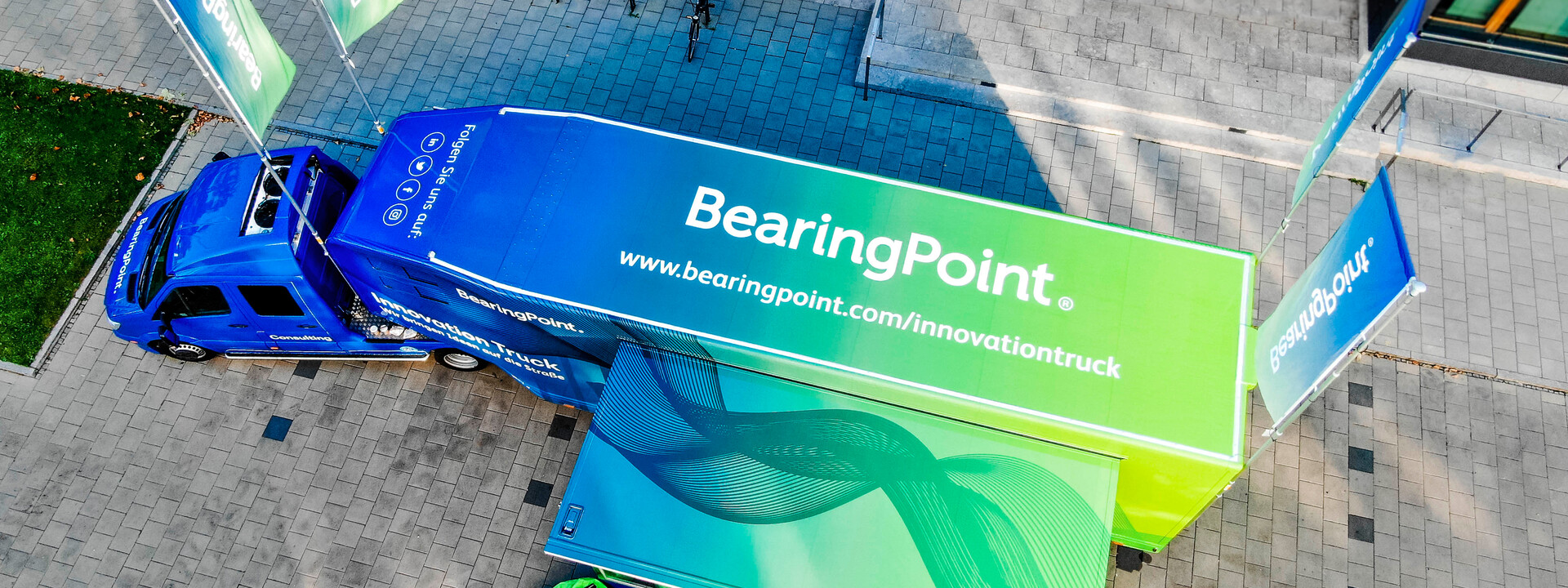 BearingPoint Promotiontruck Vogelperspektive