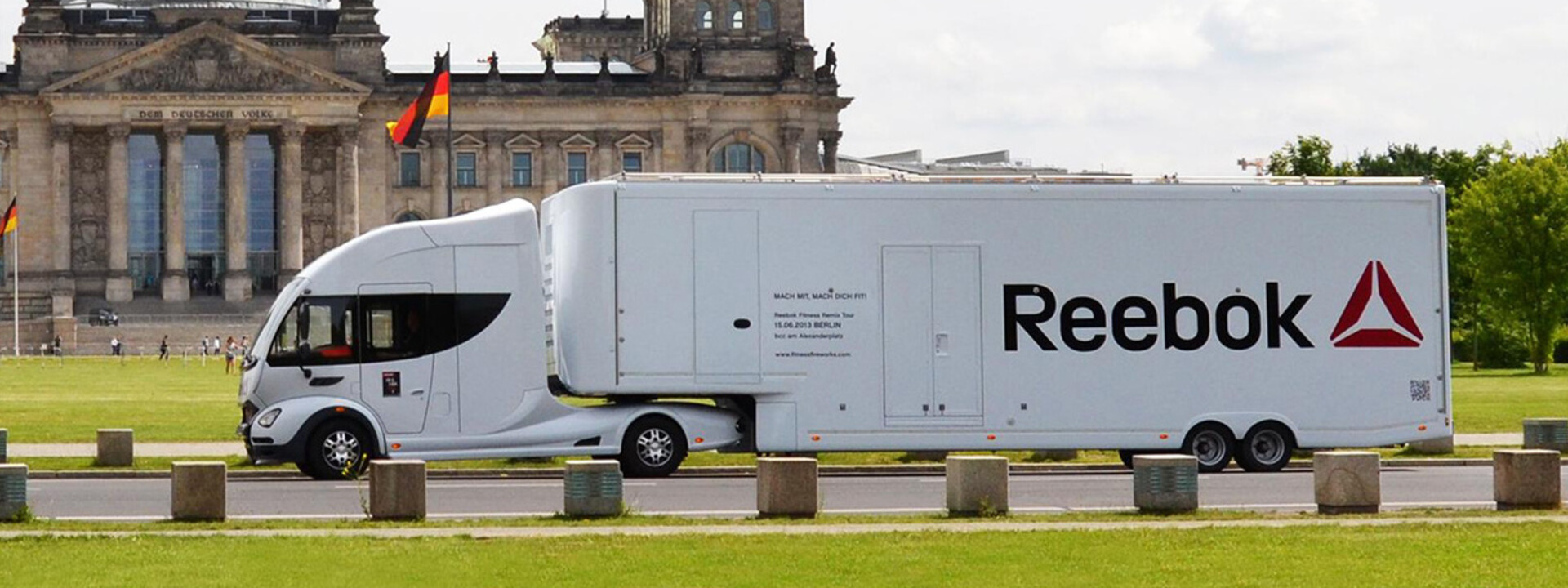 Promotiontruck-Designtruck-Reebok-FUTURIA-Berlin.jpg