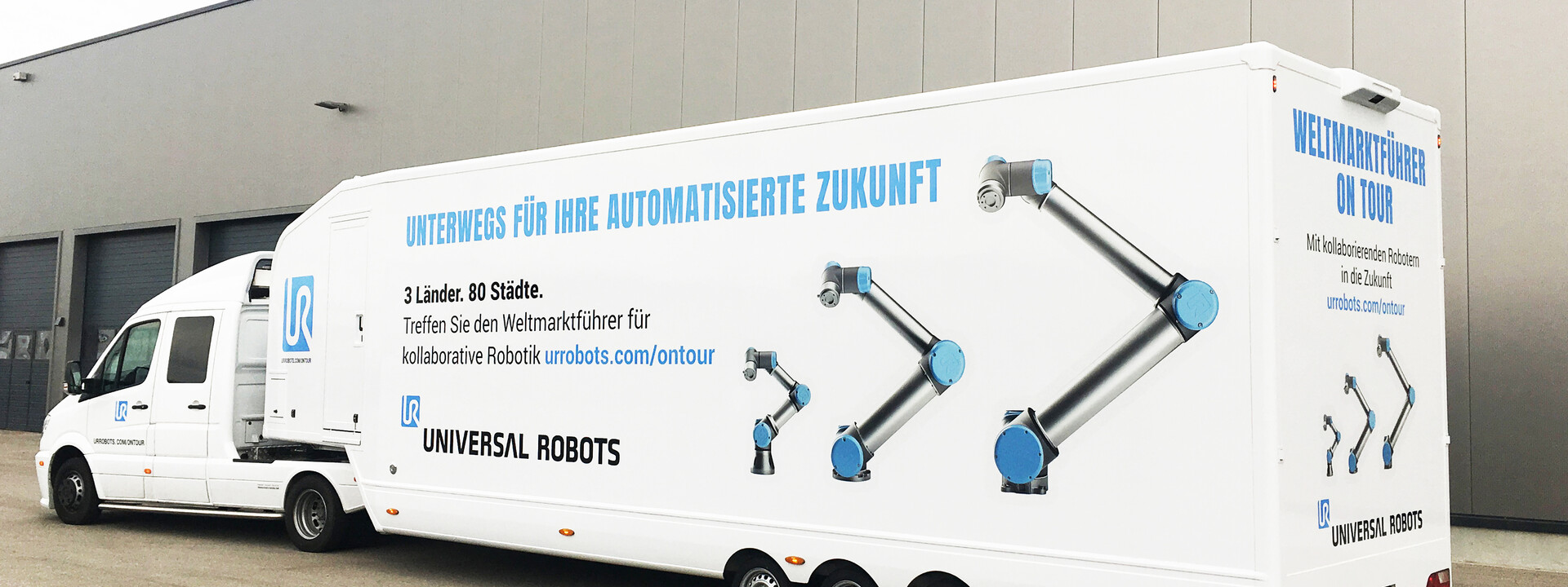universal-robots-4-showtruck-promostar.jpg